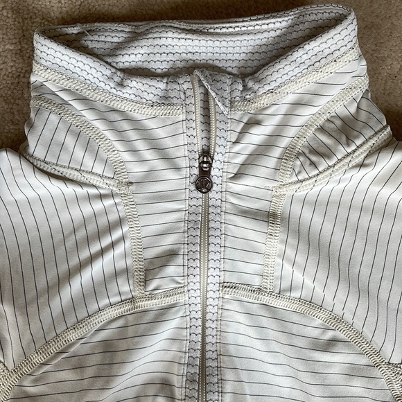 Lululemon lightweight quarter-zip - Picture 2 of 5